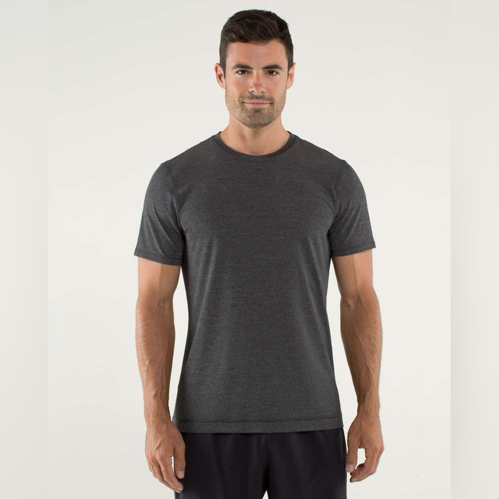 🏃‍♂️Lululemon Precision Tee Heathered Black Men’s Medium